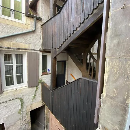Le Puits Du Bourg Apartment Nevers Exterior photo