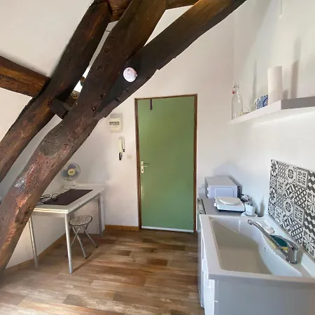 Le Puits Du Bourg Apartment Nevers Exterior photo