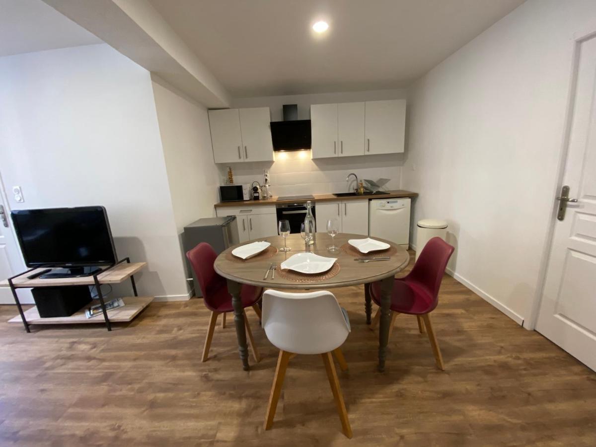 Le Puits Du Bourg Apartment