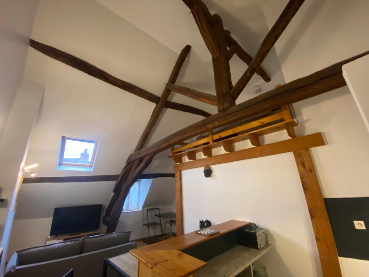 Le Puits Du Bourg Apartment