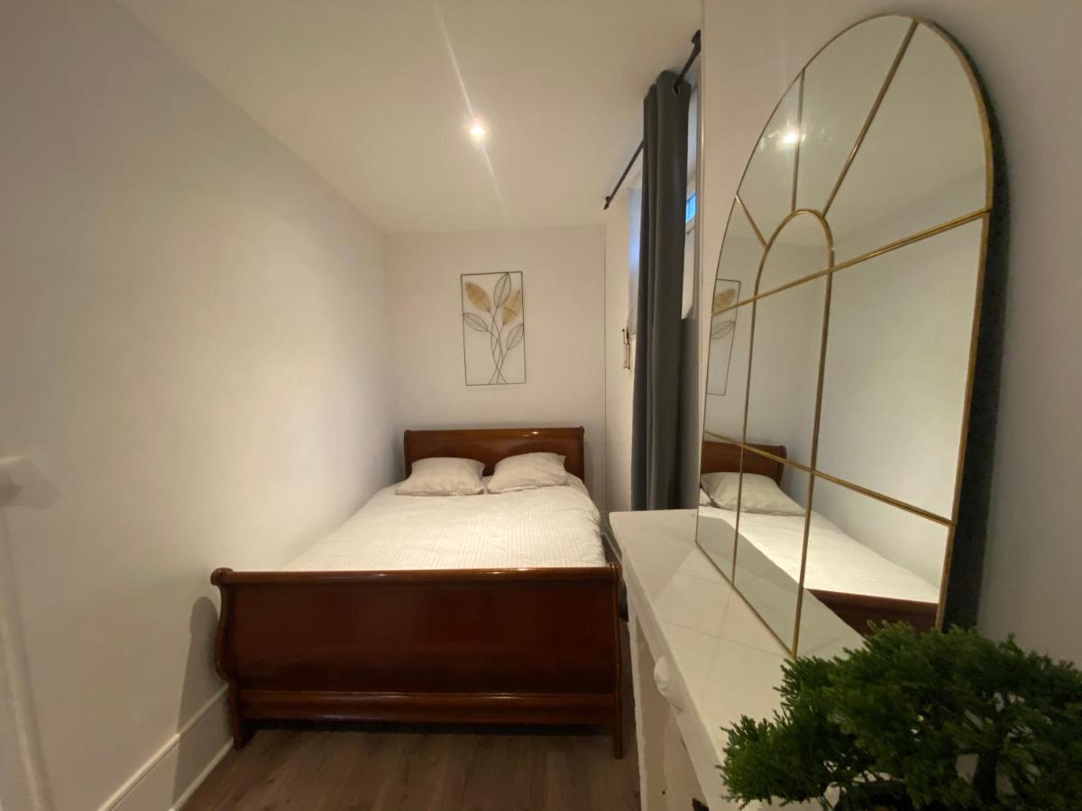 Le Puits Du Bourg Apartment