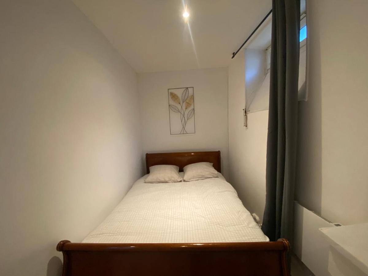 Le Puits Du Bourg Apartment *